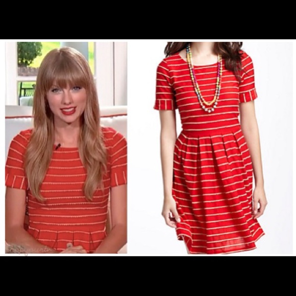 Red dress as seen worn by Zooey Deschanel & TSwift